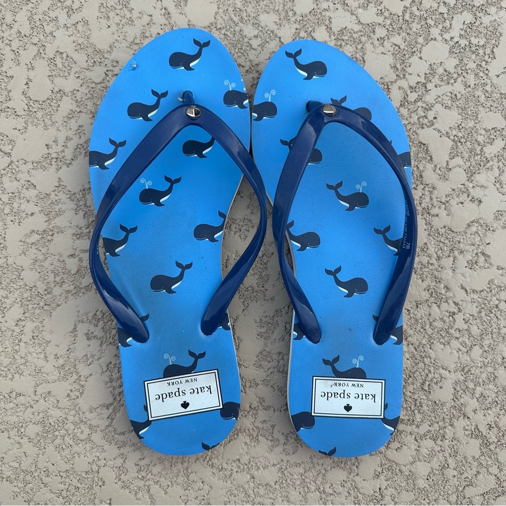 Kate Spade whale flip flops W7